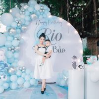 Trang Trí Backdrop Tròn Xanh Ngọc z3481034459688 270ecf8ac9390d0eb63baa7edb3de31b scaled 2